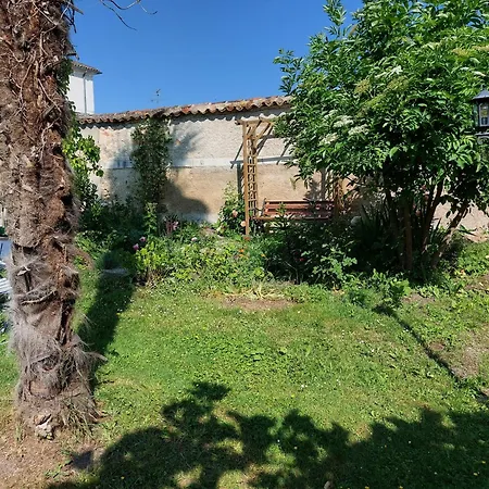 La Gueriniere Bella Romantica Oda ve Kahvaltı Châteauneuf-sur-Charente